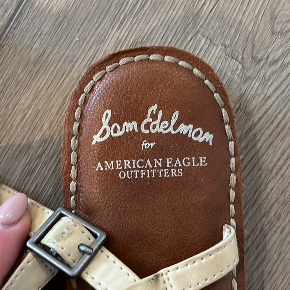 Sam Edelman x American Eagle Sandals - Picture 2 of 4